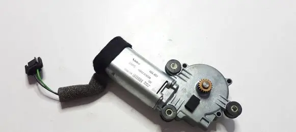 Volvo XC90 Sunroof motor/actuator 10002328C00