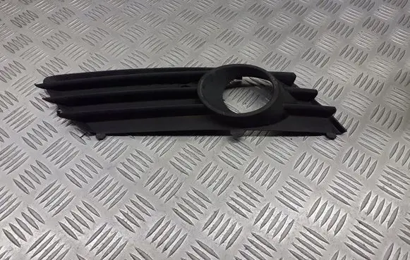 Opel Astra H Front bumper lower grill 13126026