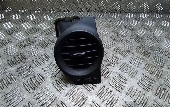 Lexus IS 220D-250-350 Dashboard side air vent grill/cover trim 556605304 GN7111346