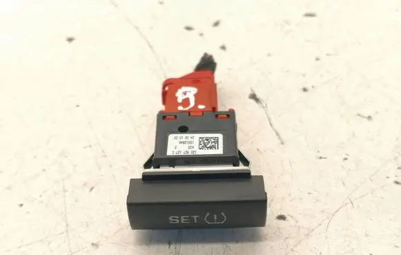 Skoda Octavia Mk2 (1Z) TPMS reset button 1Z0927127C