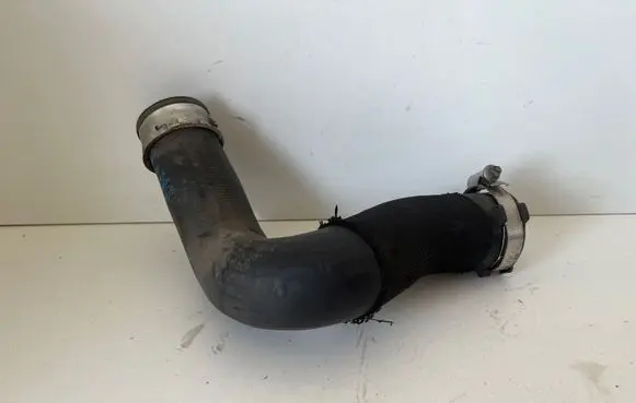 Audi Q7 4L Intercooler hose/pipe 7L6145738A