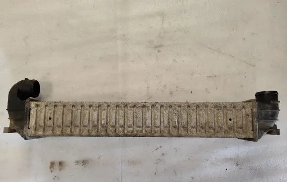 Volkswagen Touran I Intercooler radiator 7M3145805