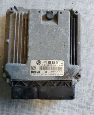 Volkswagen Touareg I Engine control unit/module 070906016DE