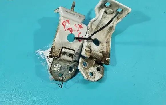 Rear door hinge set