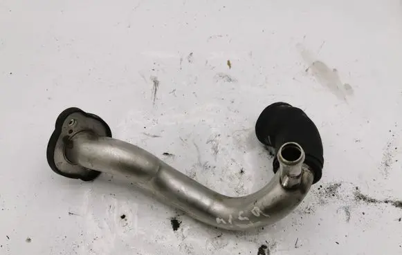 BMW 5 E60 E61 Engine coolant pipe/hose NOCODE