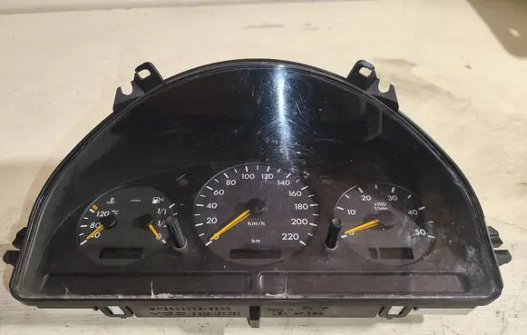 Speedometer (instrument cluster)
