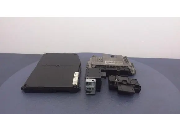 Renault Scenic II - Grand scenic II Engine control unit/module ECU 8200391966