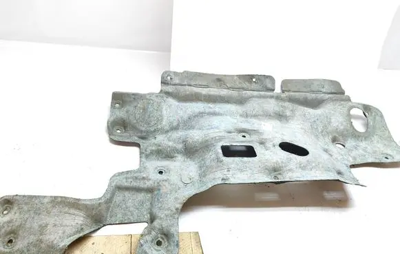 Renault Trafic III (X82) Other engine bay part 679006168R 93868427