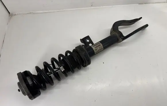 BMW 5 F10 F11 Front shock absorber with coil spring 6784013 31316784013 105413