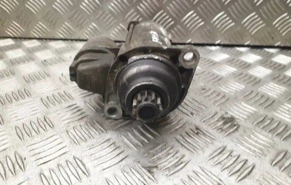 Skoda Fabia Mk1 (6Y) Starter motor 02A911024B