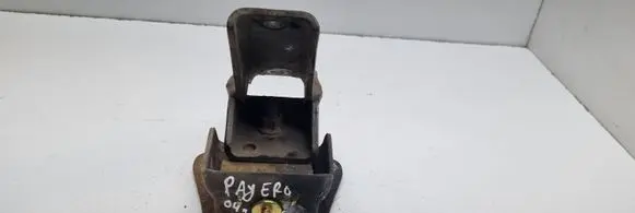 Mitsubishi Pajero Engine mount bracket