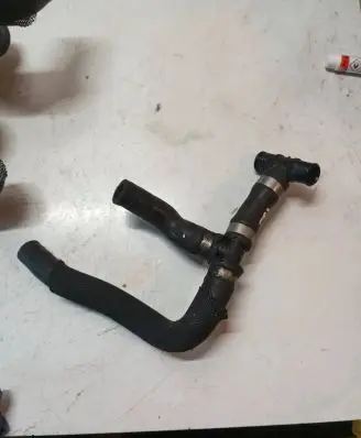 Volvo V60 Engine coolant pipe/hose 207149