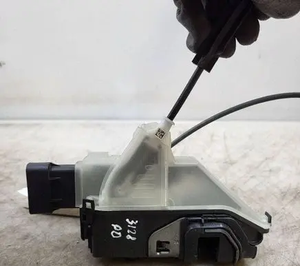 Citroen C3 Aircross Front door lock PSA266779 16943712 6347A1573R7