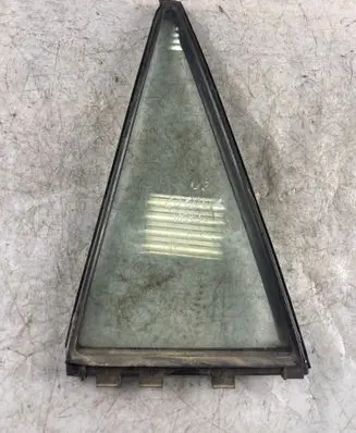Toyota Corolla Verso E121 Rear vent window glass 
