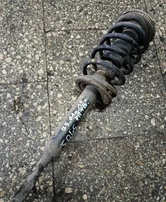 Volkswagen PASSAT B5.5 Front shock absorber/damper