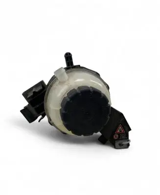 Mercedes-Benz S W222 Coolant expansion tank/reservoir A2225000549