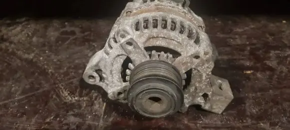 Volvo V50 Generator/alternator 30737529