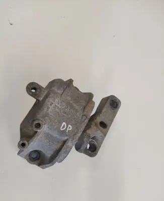 Skoda Octavia Mk2 (1Z) Engine mount bracket 1K0199262