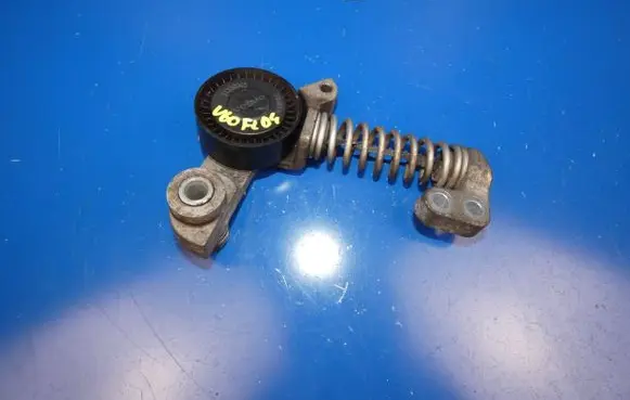 Volvo V60 Generator/alternator belt tensioner 31339945