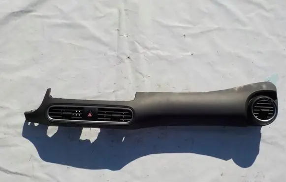 Hyundai Kona I Dashboard side air vent grill/cover trim 8476AJ9200