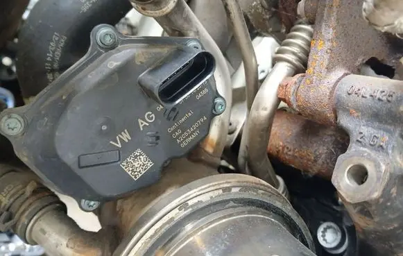 Audi A3 S3 8V EGR valve 04L131501C