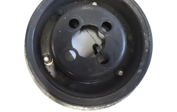 Volkswagen Touran I Water pump pulley 03C880727D 7348003 7348003MD99