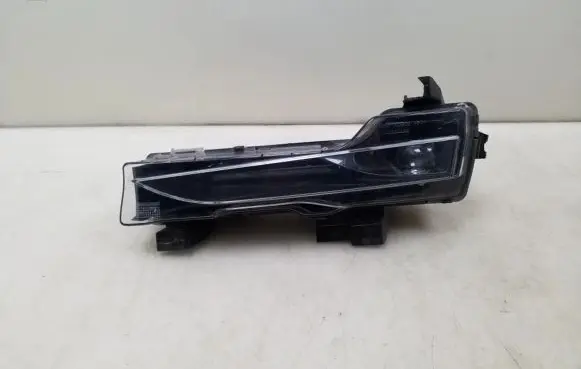 Tesla Model 3 Front fog light 107739500D