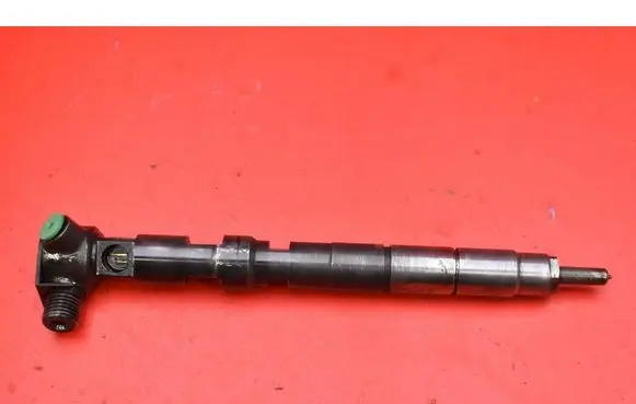 Skoda Fabia Mk2 (5J) Fuel injector 03P130277