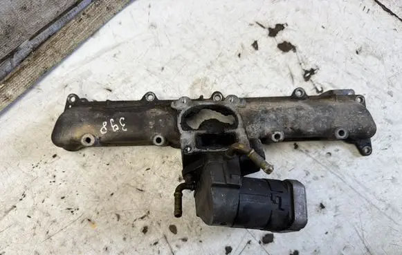 Opel Zafira A EGR valve 00005321A8