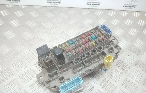 Honda Civic Fuse module 38600S04G1