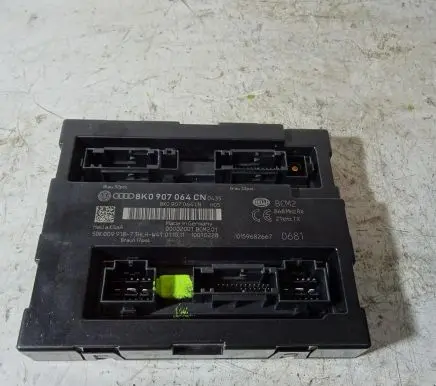 Audi A4 S4 B8 8K Comfort/convenience module 8K0907064CN