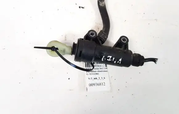 BMW 1 F20 F21 Clutch master cylinder 923112902 9231129-02
