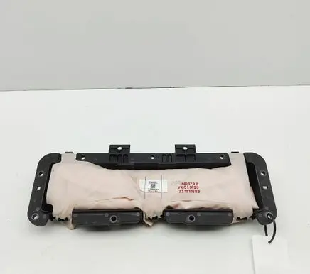 Mercedes-Benz GL X166 Knee airbag A1668600102 617976800L