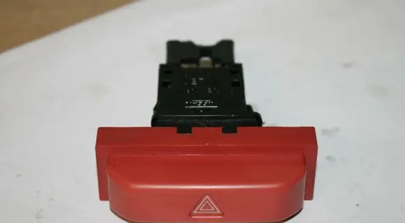 Nissan X-Trail T30 Hazard light switch