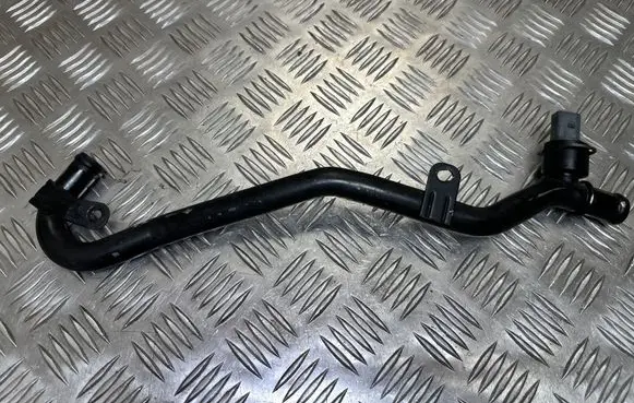 Volkswagen Tiguan Engine coolant pipe/hose 5N0121070L