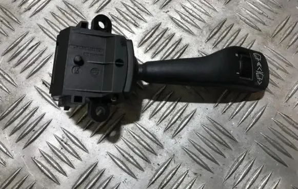 BMW 3 E46 Wiper control stalk 83636641 0120400014