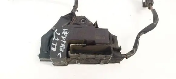 Opel Vectra C Coolant fan relay 