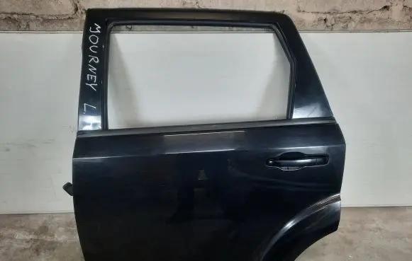 Dodge Journey Rear door