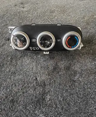 Fiat 500L Climate control unit