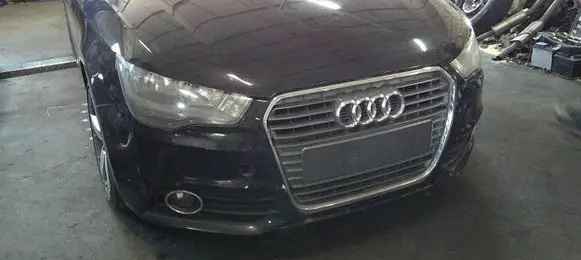Audi A1 Front piece kit 0000