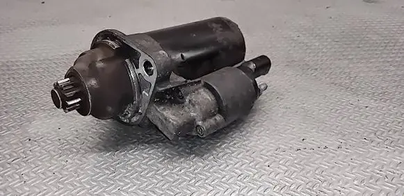 Volkswagen PASSAT B6 Starter motor 1005831311