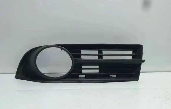 Volkswagen Touran I Front bumper lower grill 1T0853665A 13404