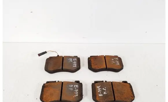 Mercedes-Benz C W205 Brake pads (front) 
