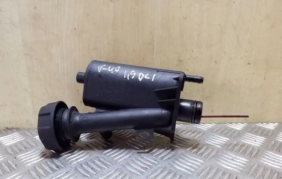 Volvo S40, V40 Oil breather separator 8200082486