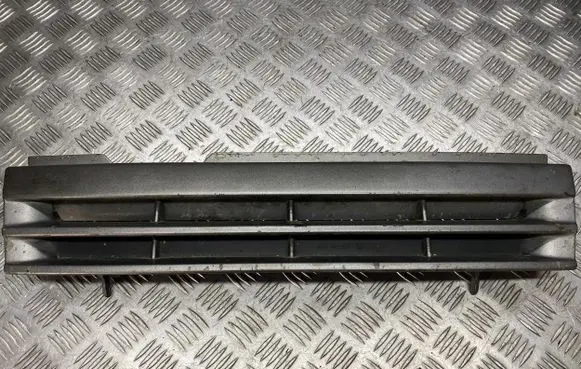 Opel Vectra A Front grill 90306686 90287108 207AB9