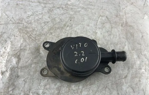 Mercedes-Benz Vito Viano W638 Breather/breather pipe/hose A6110160234