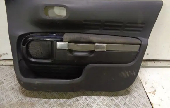 Citroen C4 Cactus Front door card panel trim 98011901ZD