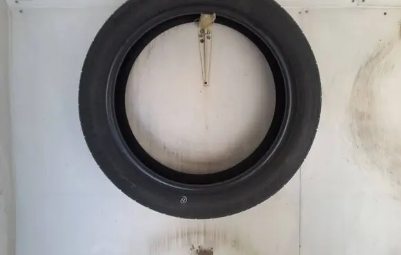 Volkswagen Polo VI R17 summer tire 1557017