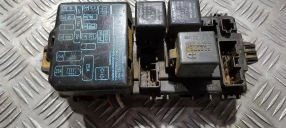 Mitsubishi Colt Fuse box set MR203829