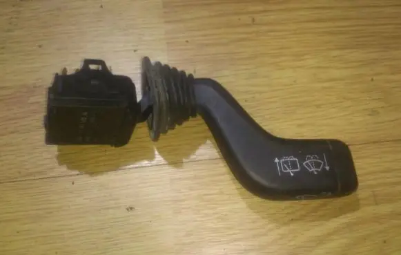 Opel Astra F Wiper control stalk 09024339501392